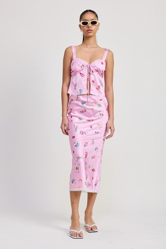 PRINTED SATIN FLY AWAY TOP WITH LACE TRIM