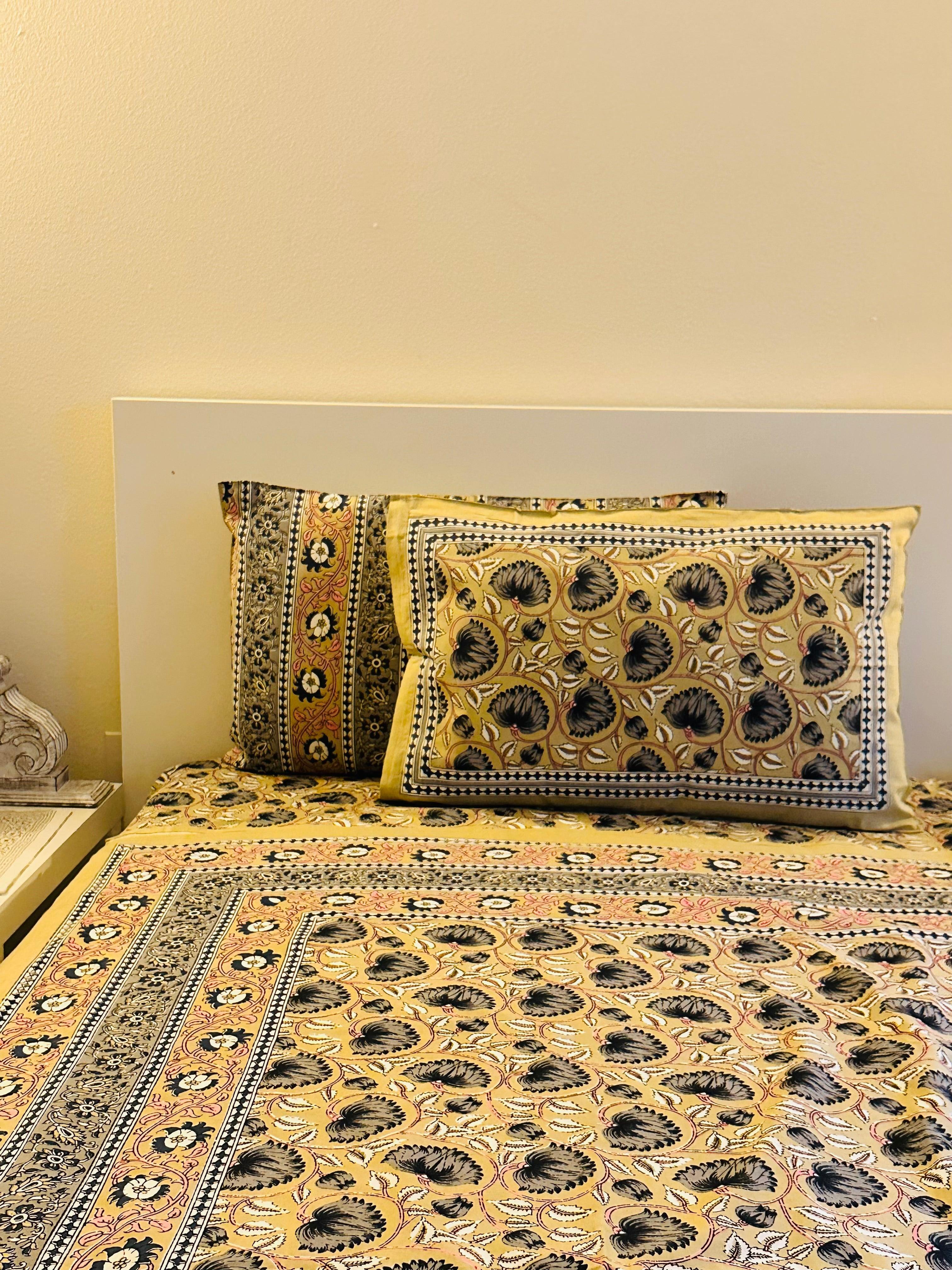 The Nocturnal Floral Sheet Set