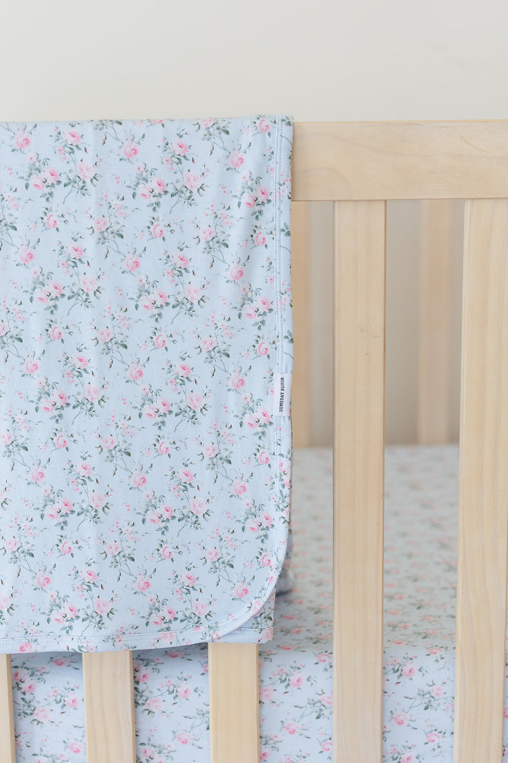 Eloise - Lightweight Blanket