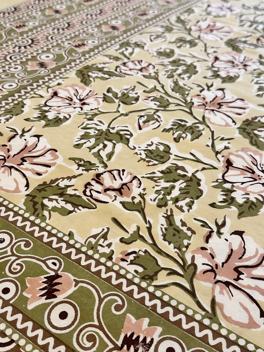 The Nocturnal Floral Sheet Set