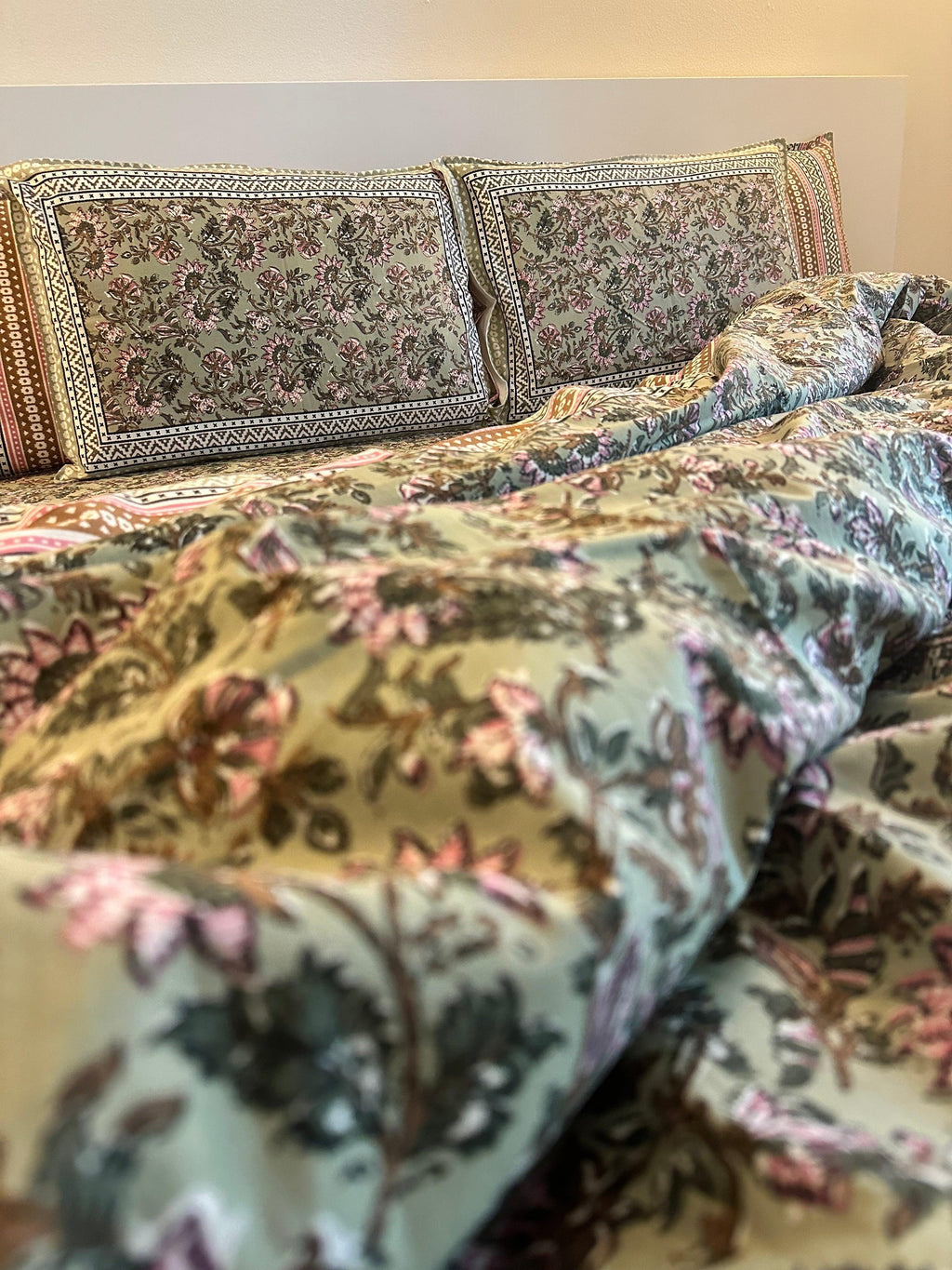 The Pastel Romance Sheet Set