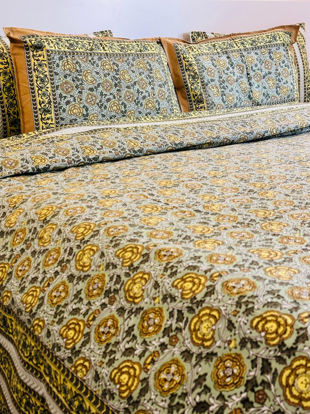 The Floral Kaleidoscope Sheet Set