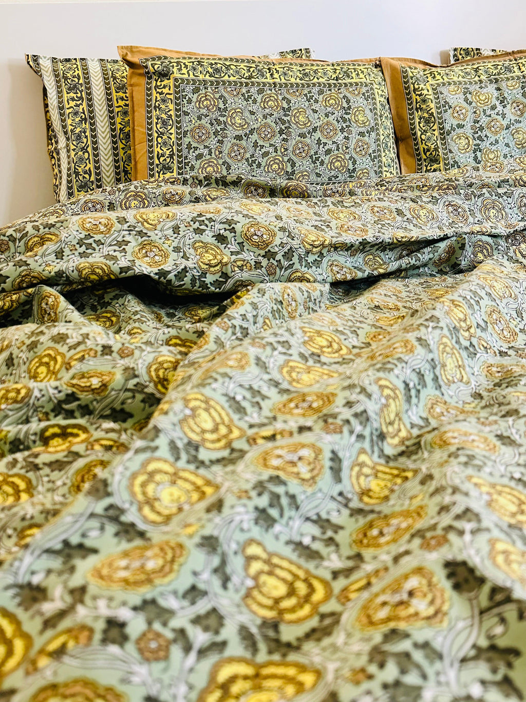 The Floral Kaleidoscope Sheet Set