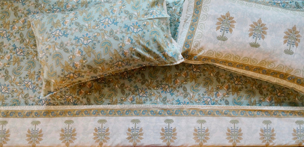 The Blue Meadows Sheet Set